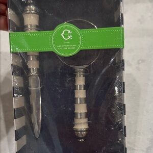 Stylish Black and Silver Letter Opener Magnifying Glass Set. Never opened.